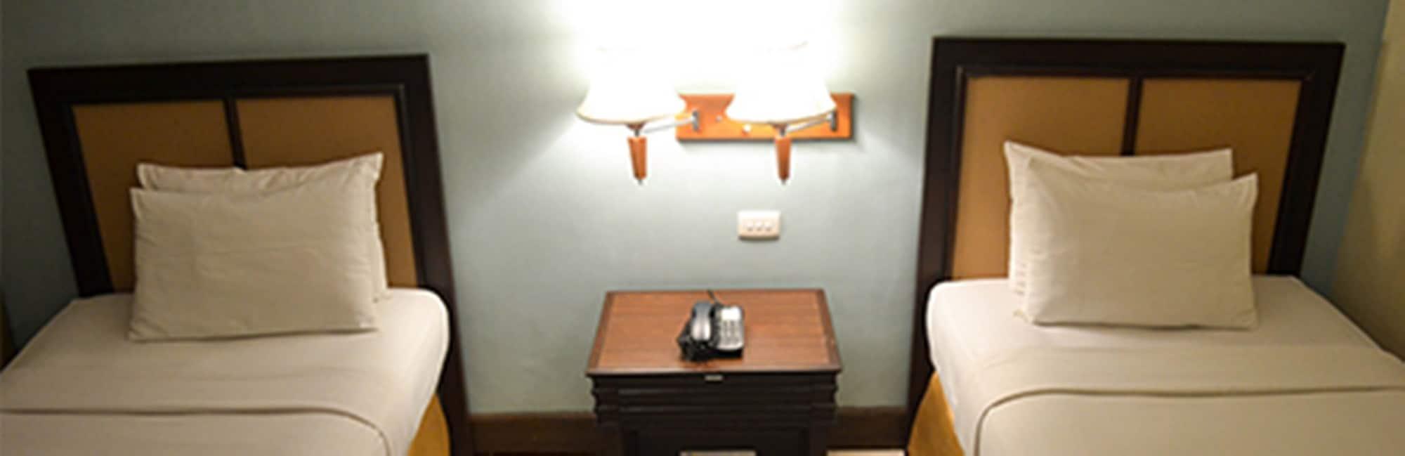 The Royal Mandaya Hotel Davao City Buitenkant foto