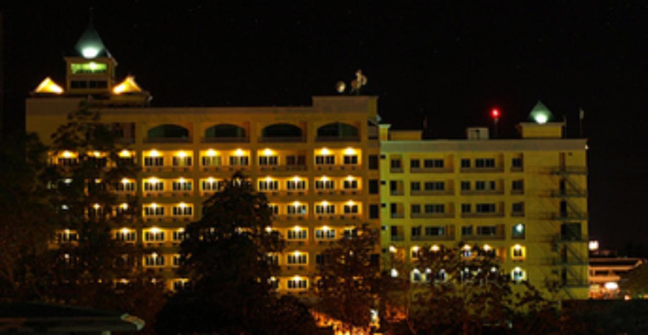 The Royal Mandaya Hotel Davao City Buitenkant foto