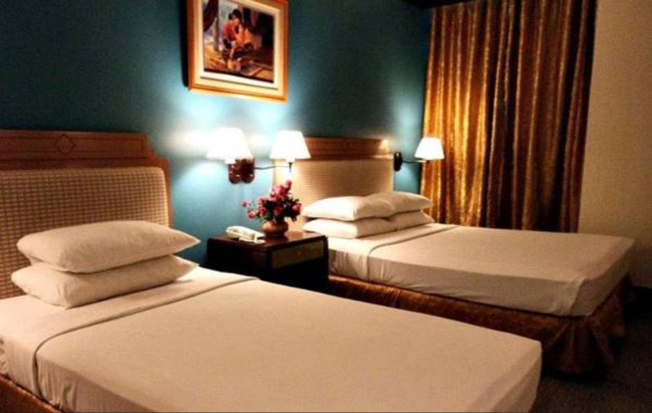 The Royal Mandaya Hotel Davao City Buitenkant foto